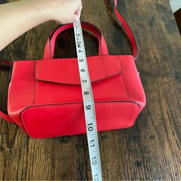 Target Red Cross body purse - Picture 12 of 12